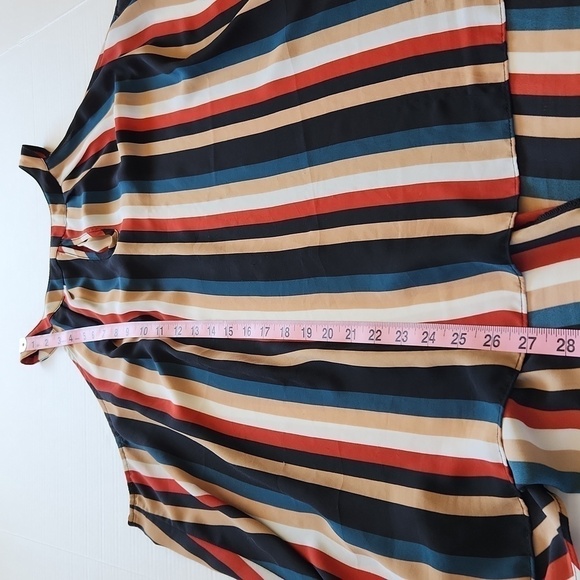 Torrid Georgette Goddess Multi-Stripe Keyhole Cut-out High-Low Sleeveles… - Picture 11 of 12